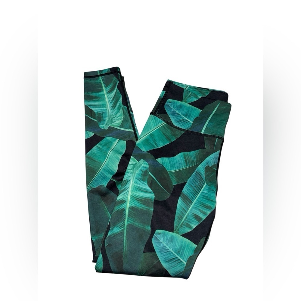 Yelete Green and Black Leaf Pattern Leggings Size Small